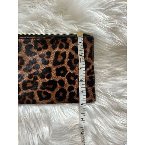 Michael Kors animal print clutch wallet - Picture 7 of 7